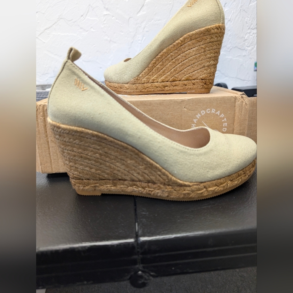 ❤️ NWT Women's Espadrille Wedges